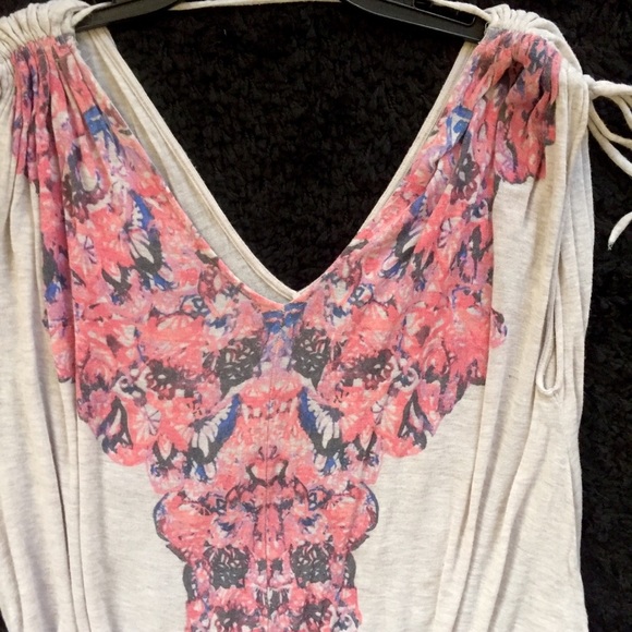 Gorgeous FREE PEOPLE flowy top XS /Extra Small - Picture 2 of 4
